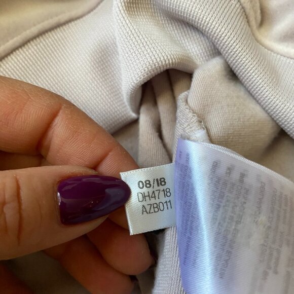 ADIDAS Original BNWOT Ice Purple Velvour Xsmall Pullover Quarter Zip - Picture 8 of 10